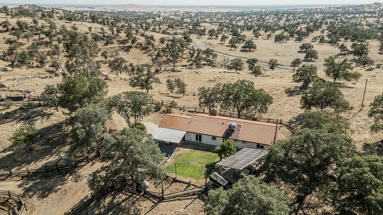 22085 Watts Valley Road Sanger, CA 93657 - Photo 72 of 98