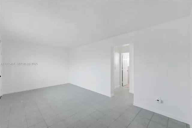 $1,800 | 126 Southwest 18th Avenue, Unit 10, Miami, FL 33135