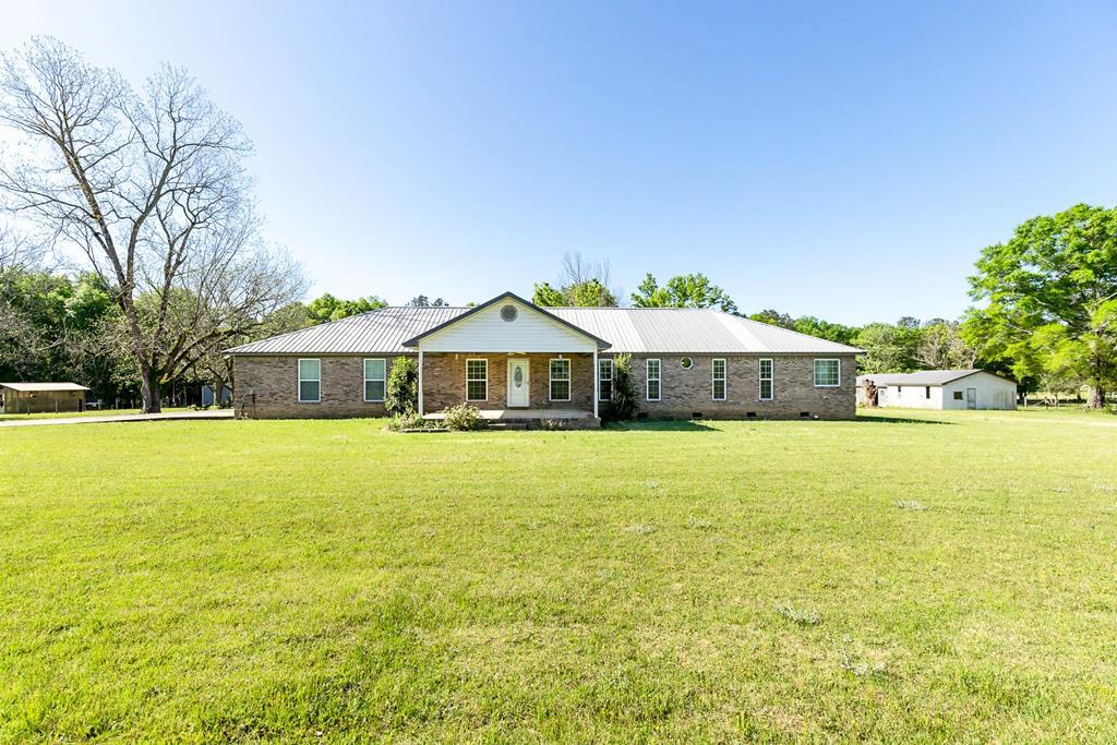 399 Tarver Road Seale, AL 36875 - Photo 4 of 60