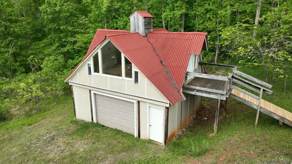 a view of front door with outdoor space