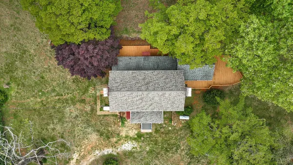 $499,900 | 952 Naked Mountain Lane, Shipman, VA 22971