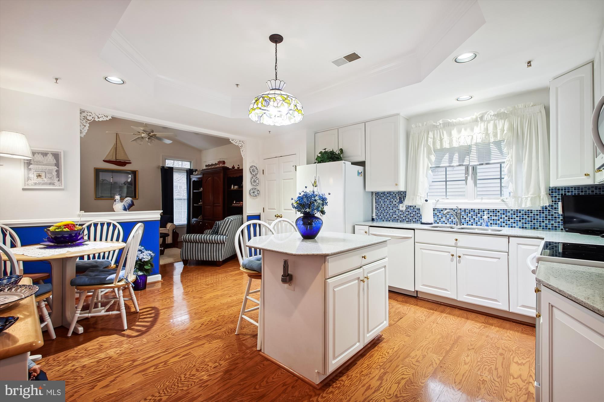 323 Colony Point Place Edgewater, MD 21037 - Photo 8 of 18