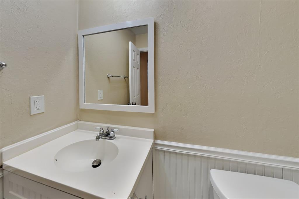 804 Rolling Ridge Drive Allen, TX 75002 - Photo 9 of 17 Gallery Image 9