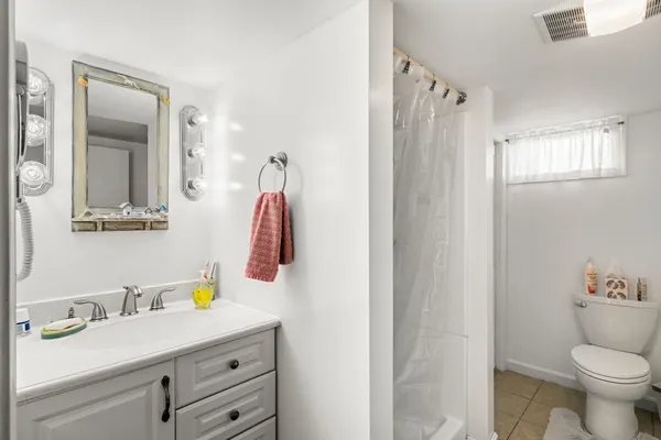 $700,000 | 501 Ocean Boulevard, Unit 1, Hampton, NH 03842