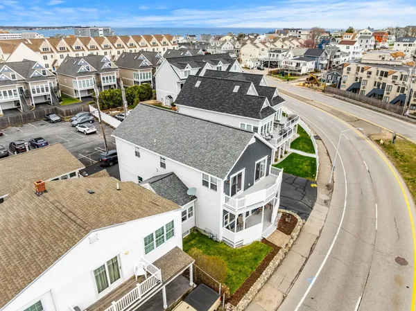 $700,000 | 501 Ocean Boulevard, Unit 1, Hampton, NH 03842