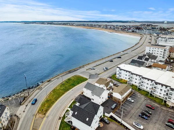 $700,000 | 501 Ocean Boulevard, Unit 1, Hampton, NH 03842
