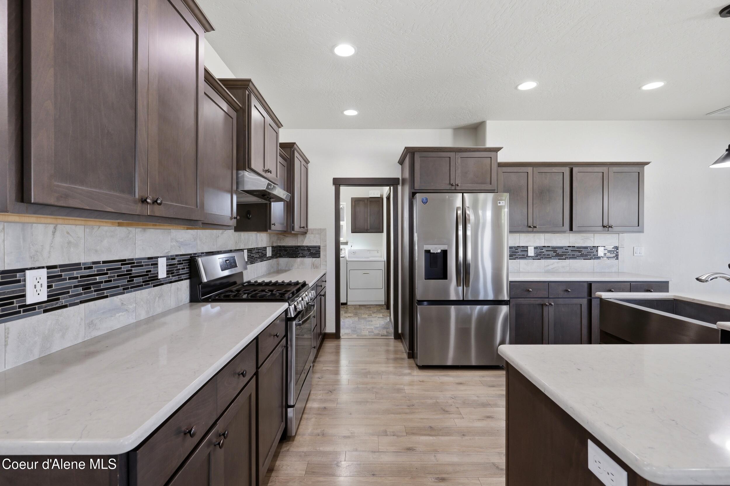 6643 North Gavin Loop Coeur D'Alene, ID 83815 - Photo 9 of 30 Kitchen
