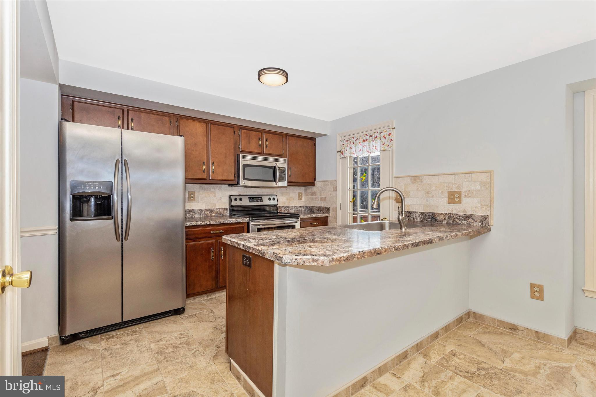 8001 Broken Reed Court Frederick, MD 21701 - Photo 14 of 59 Kitchen