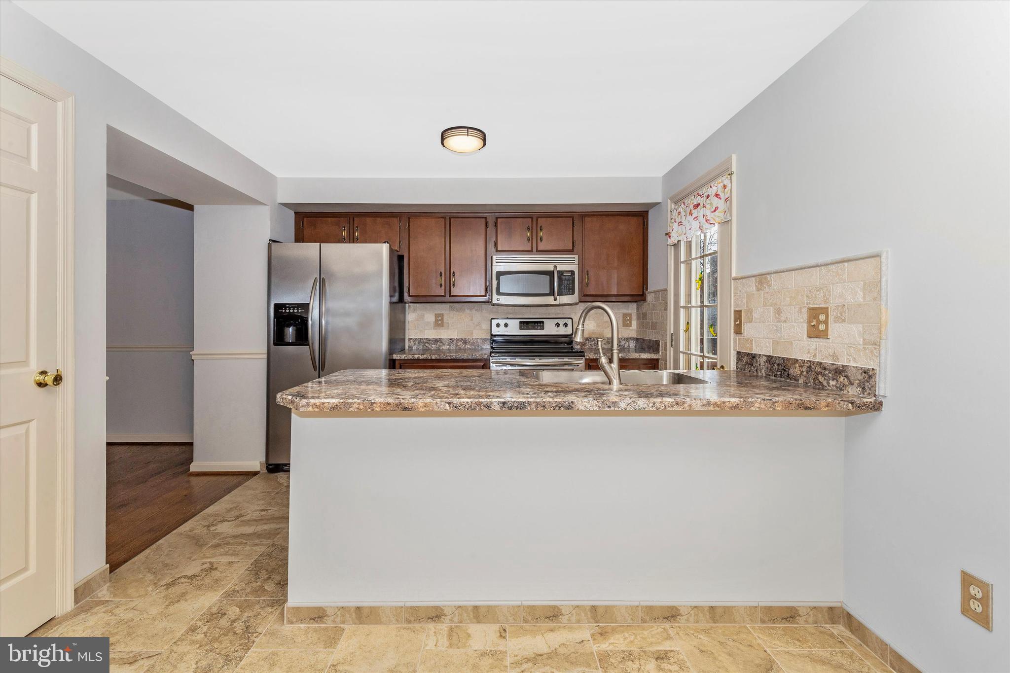 8001 Broken Reed Court Frederick, MD 21701 - Photo 19 of 59 Kitchen