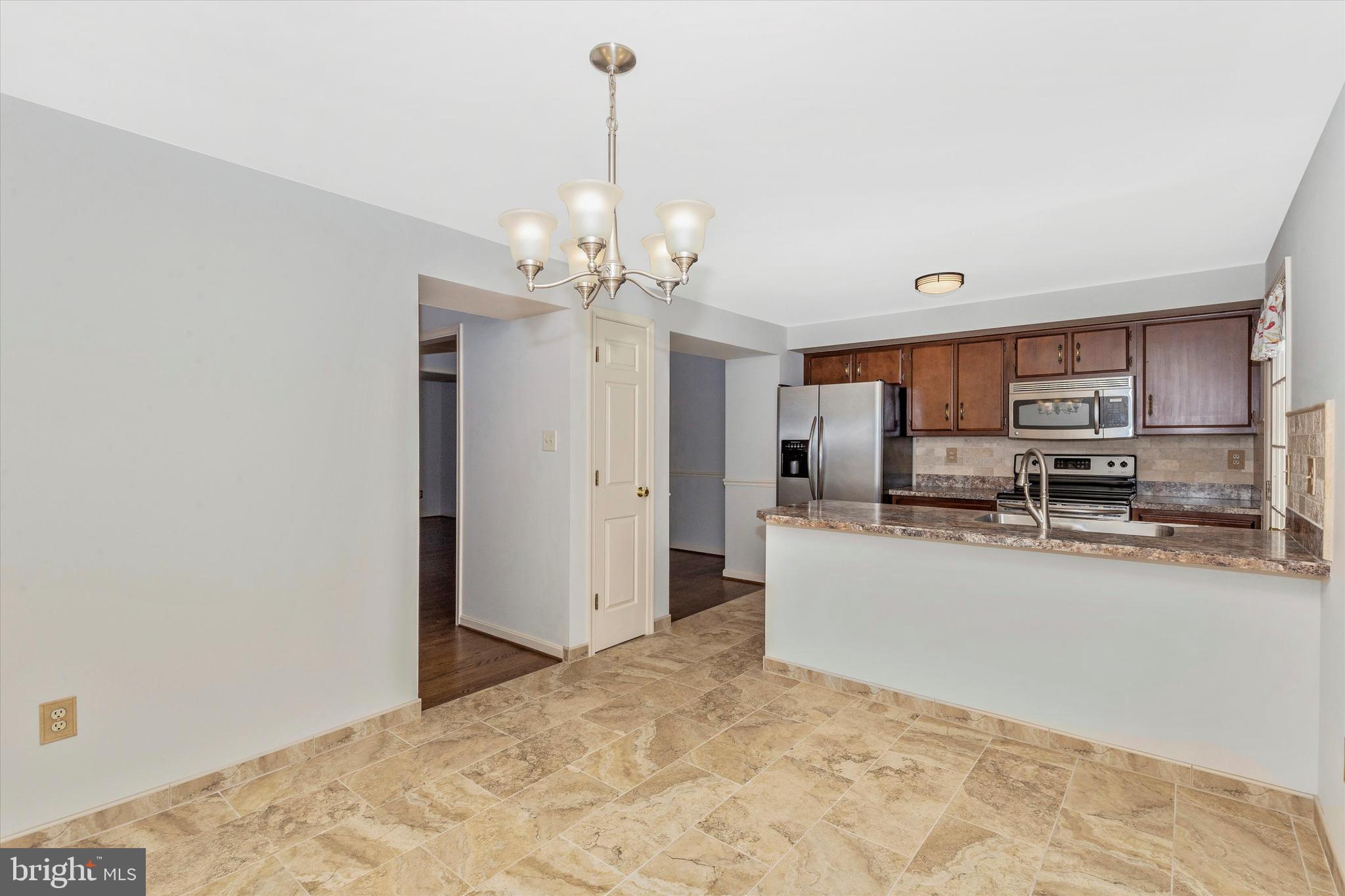 8001 Broken Reed Court Frederick, MD 21701 - Photo 20 of 59 Eat-In Kitchen