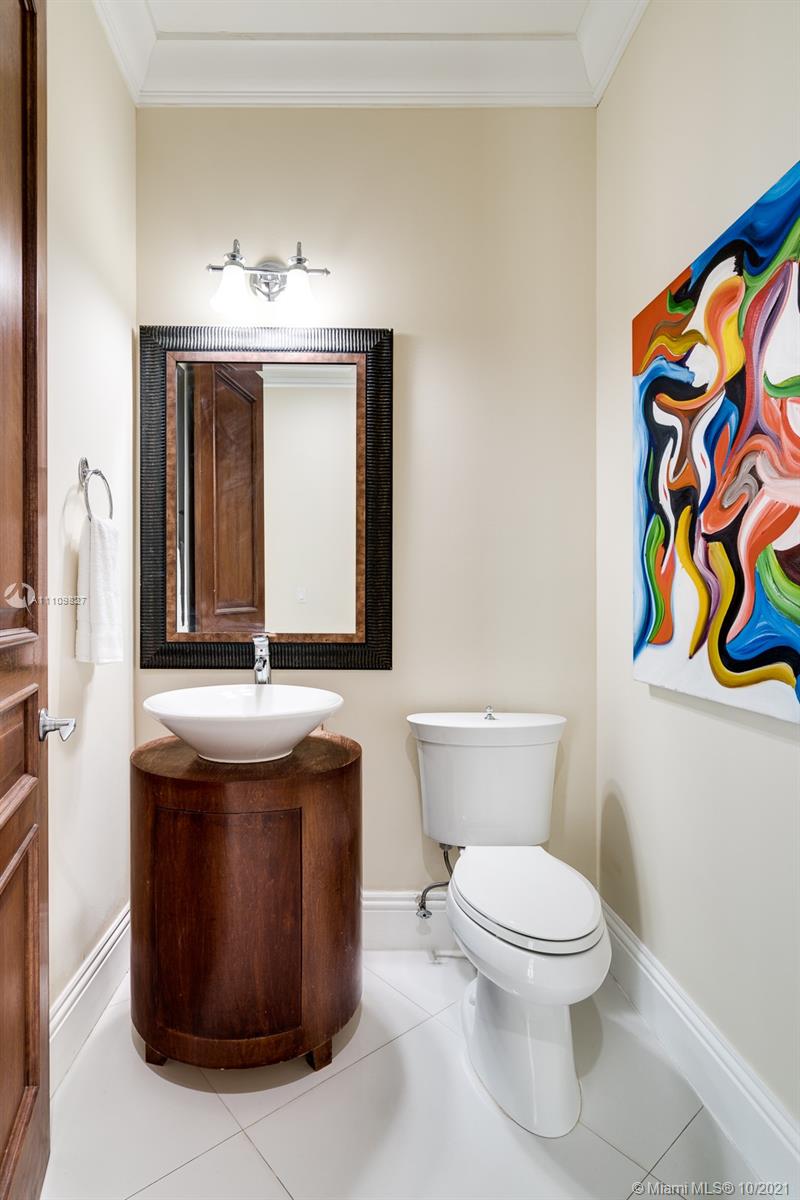 200 Ridgewood Road Coral Gables, FL 33133 - Photo 19 of 54