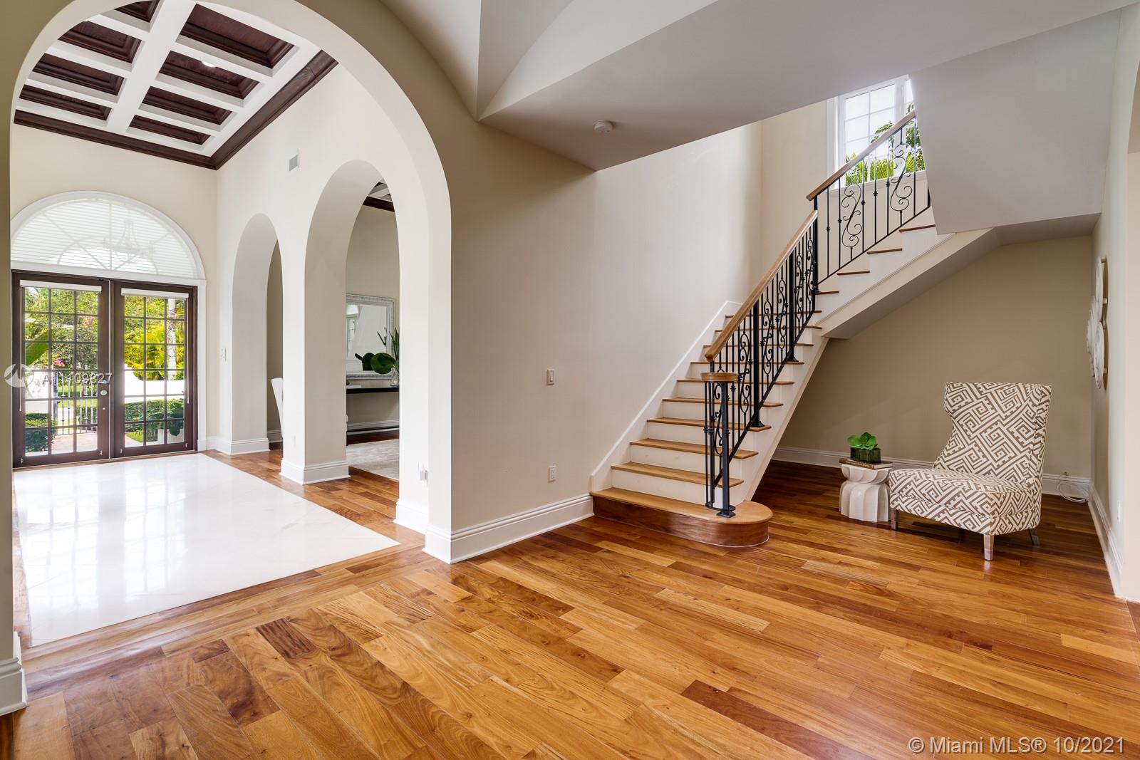 200 Ridgewood Road Coral Gables, FL 33133 - Photo 23 of 54