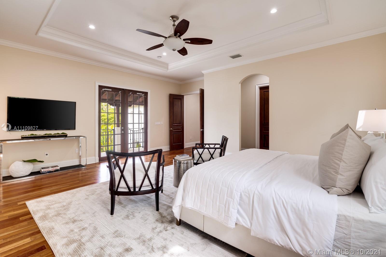 200 Ridgewood Road Coral Gables, FL 33133 - Photo 32 of 54