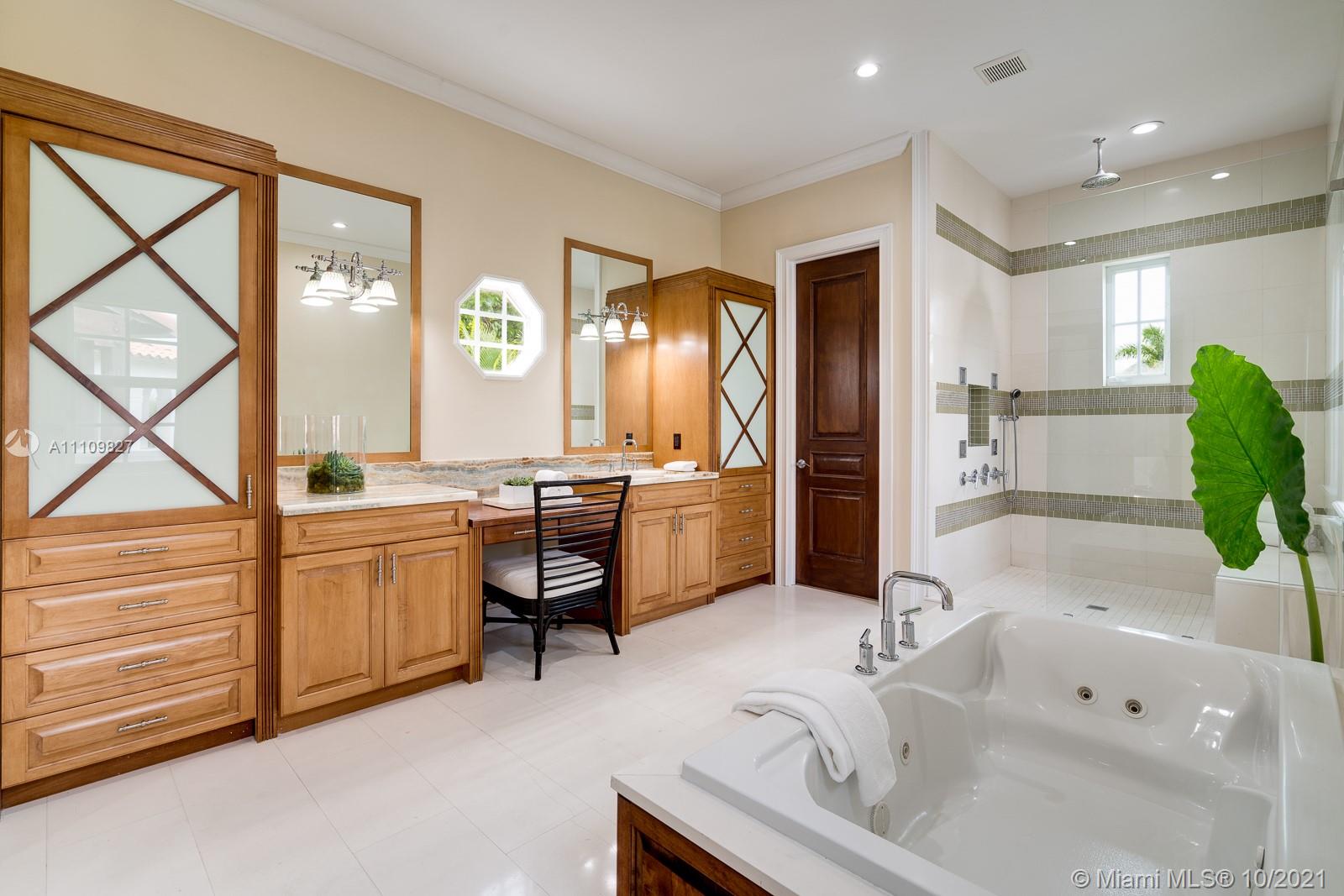 200 Ridgewood Road Coral Gables, FL 33133 - Photo 35 of 54