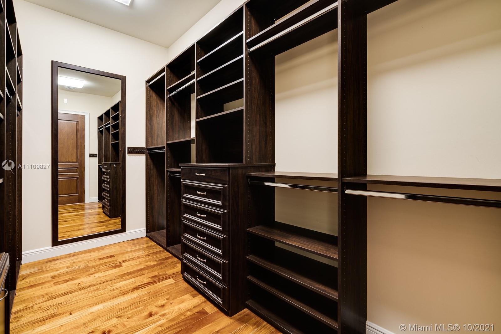 200 Ridgewood Road Coral Gables, FL 33133 - Photo 38 of 54