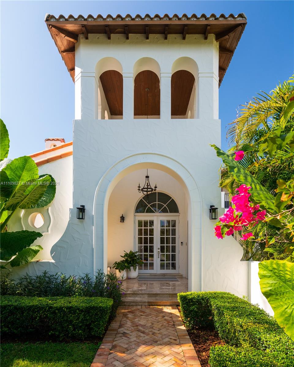 200 Ridgewood Road Coral Gables, FL 33133 - Photo 53 of 54