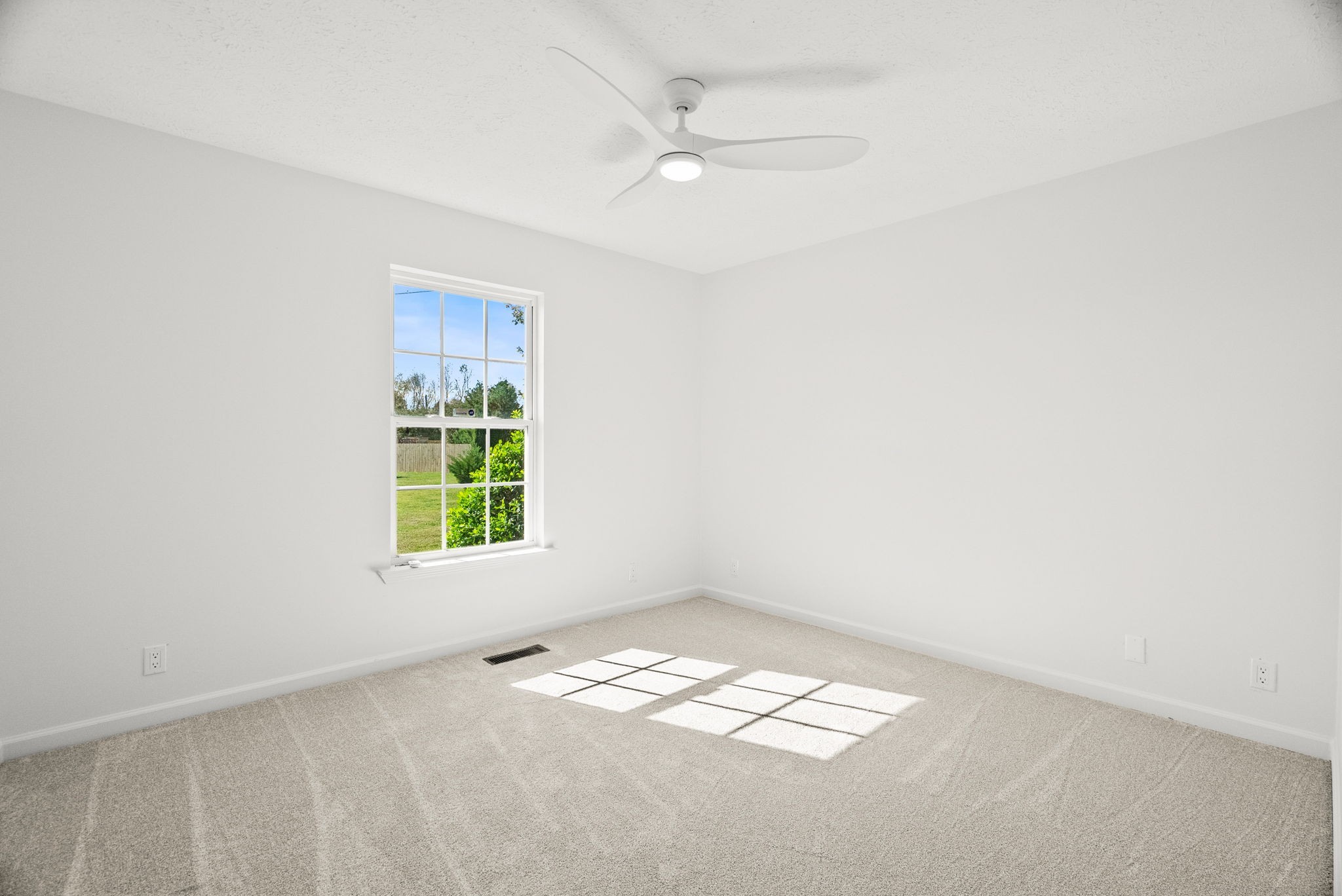 116 Chad Street East Portland, TN 37148 - Photo 24 of 34 an empty room with a window