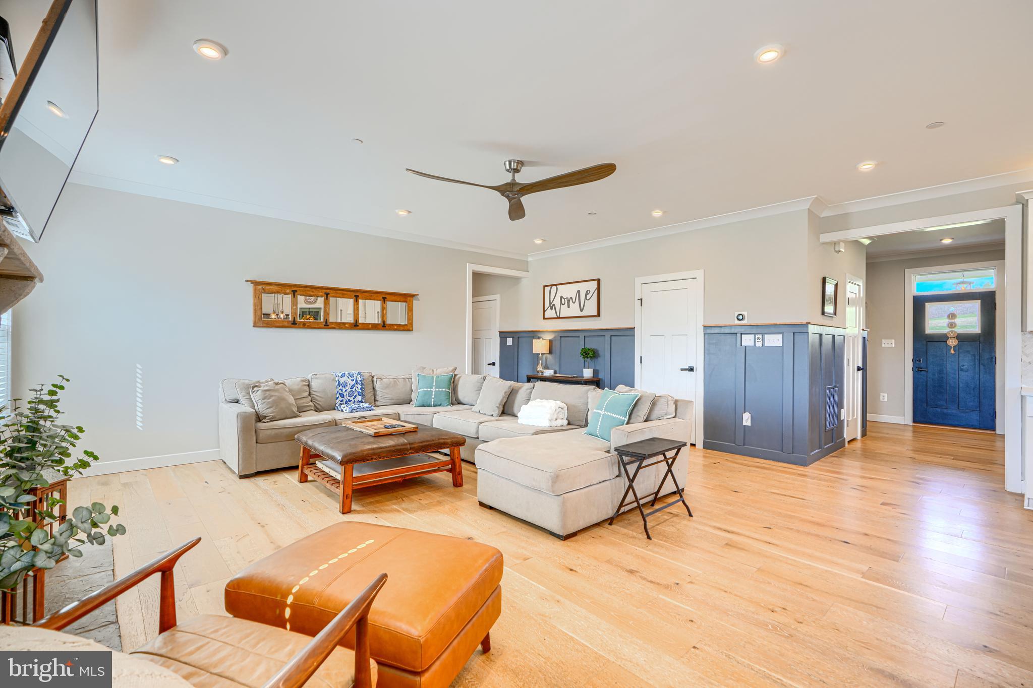 2553 Hanover Pike Hampstead, MD 21074 - Photo 11 of 60