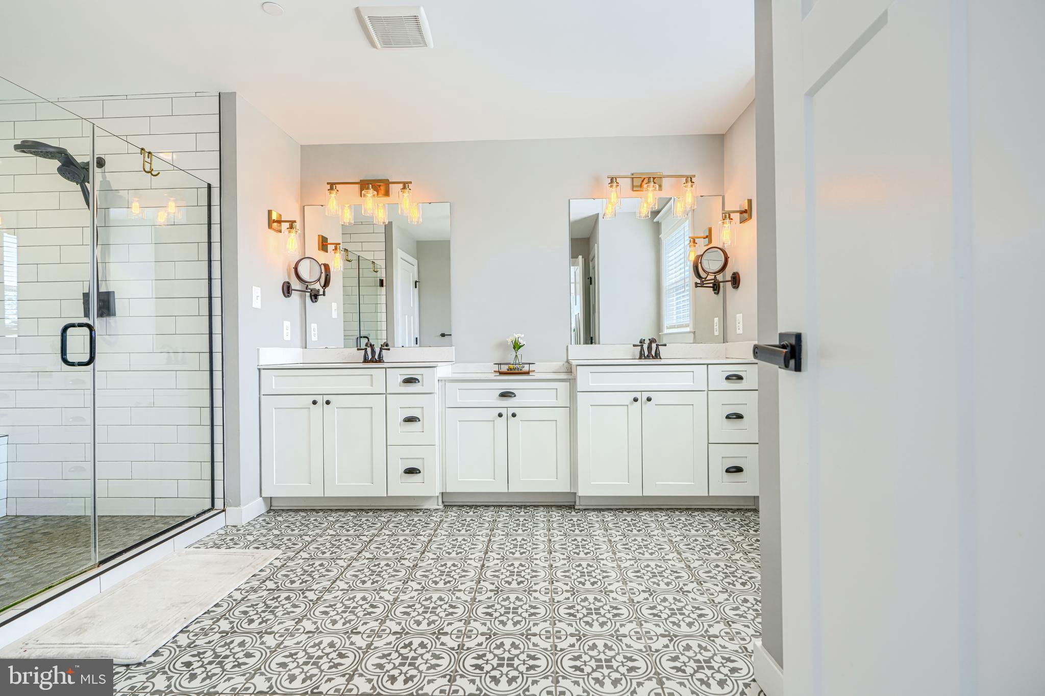 2553 Hanover Pike Hampstead, MD 21074 - Photo 32 of 60