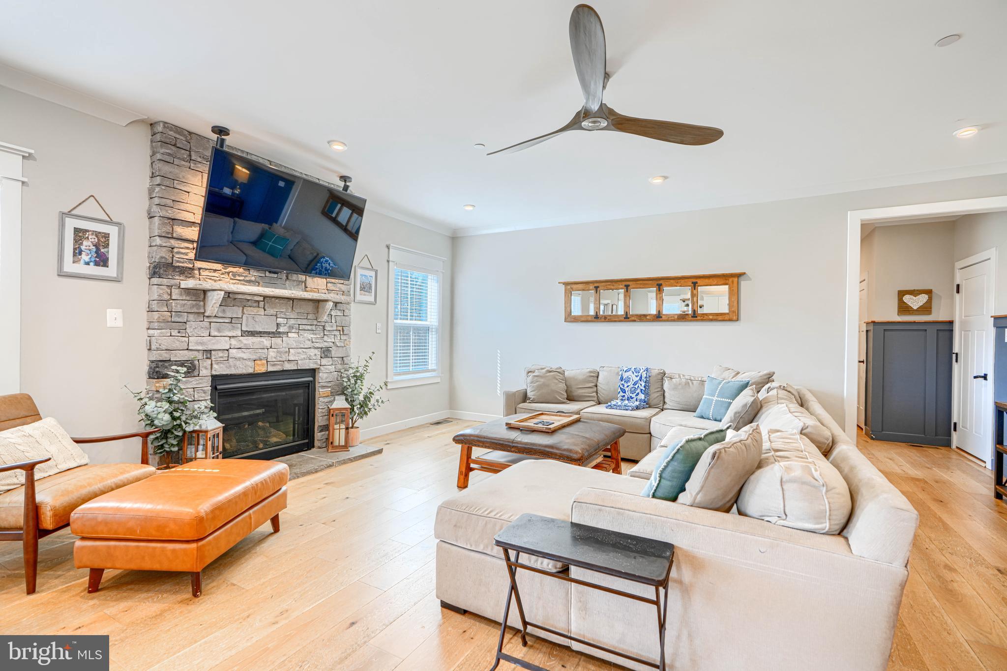 2553 Hanover Pike Hampstead, MD 21074 - Photo 10 of 60