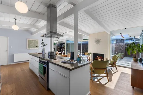 $1,999,800 | 637 Vanessa Drive, San Mateo, CA 94402