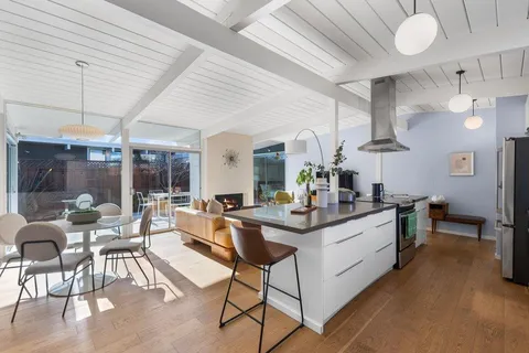 $1,999,800 | 637 Vanessa Drive, San Mateo, CA 94402