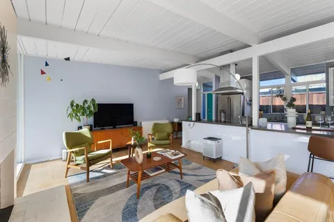 $1,999,800 | 637 Vanessa Drive, San Mateo, CA 94402