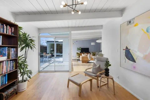 $1,999,800 | 637 Vanessa Drive, San Mateo, CA 94402