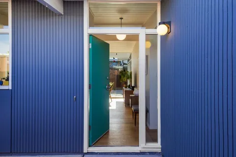 $1,999,800 | 637 Vanessa Drive, San Mateo, CA 94402