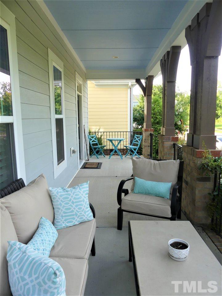 1569 Fullerton Place Raleigh, NC 27607 - Photo 3 of 29