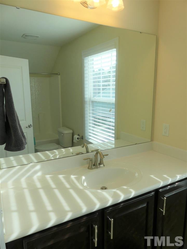 1569 Fullerton Place Raleigh, NC 27607 - Photo 5 of 29