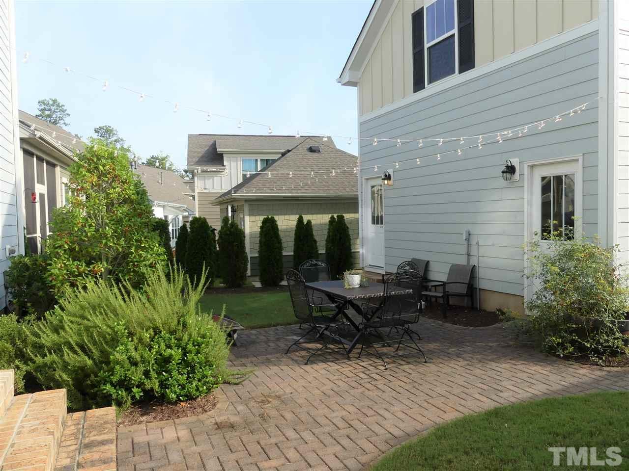 1569 Fullerton Place Raleigh, NC 27607 - Photo 7 of 29