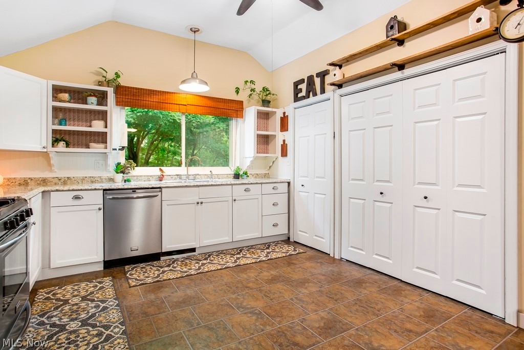 39097 Butternut Ridge Road Elyria, OH 44035 - Photo 15 of 35 Gallery Image 15