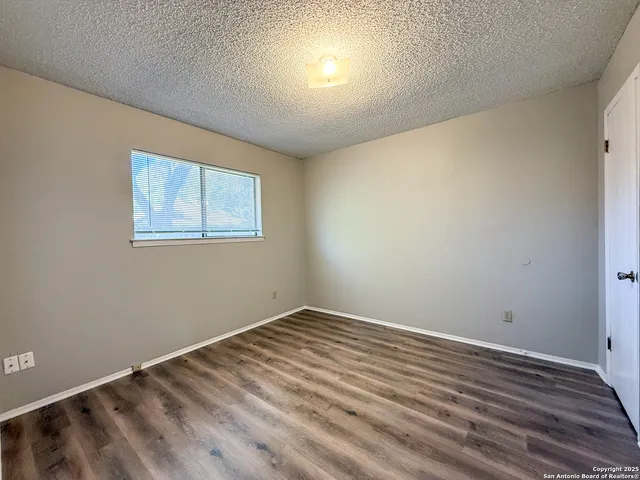 $850 | 607 Frostwood Drive, New Braunfels, TX 78130