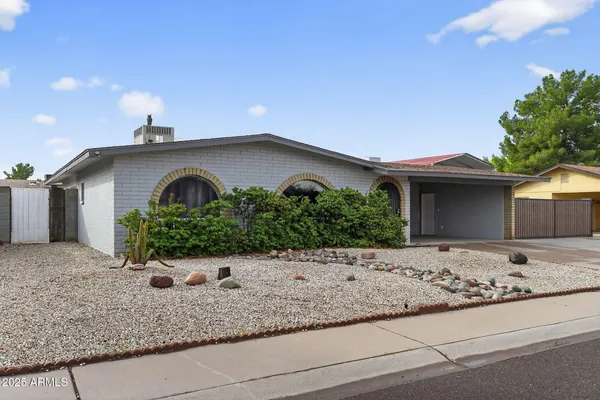 $417,500 | 4911 West Beverly Lane, Glendale, AZ 85306
