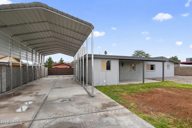 $439,900 | 4911 West Beverly Lane, Glendale, AZ 85306