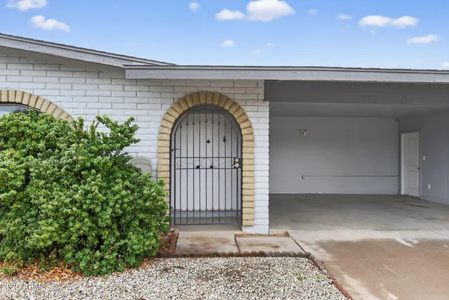 $439,900 | 4911 West Beverly Lane, Glendale, AZ 85306