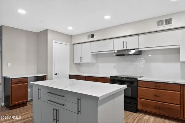 $417,500 | 4911 West Beverly Lane, Glendale, AZ 85306