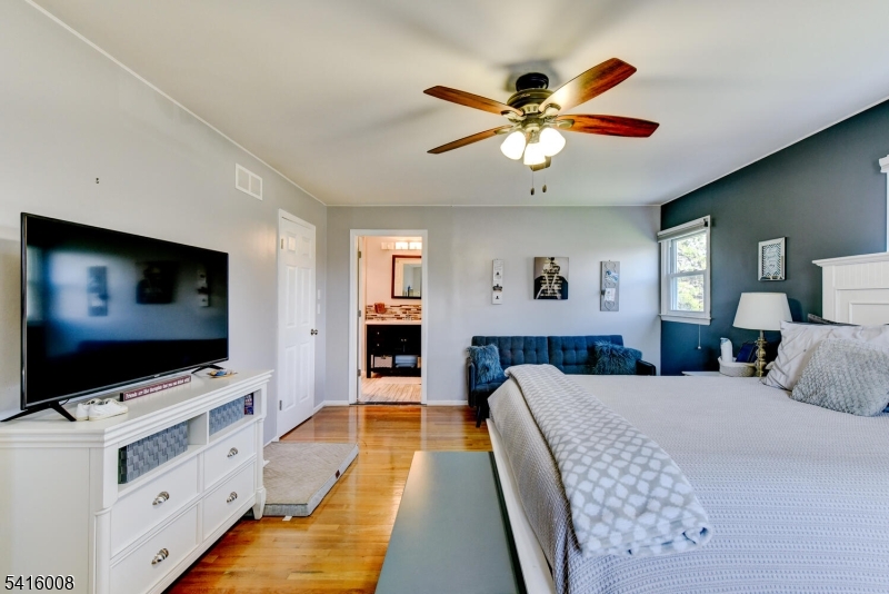 539 Lyme Rock Road Bridgewater, NJ 08807 - Photo 17 of 31
