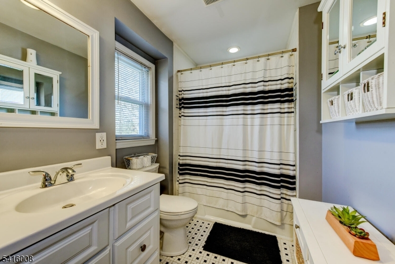 539 Lyme Rock Road Bridgewater, NJ 08807 - Photo 22 of 31