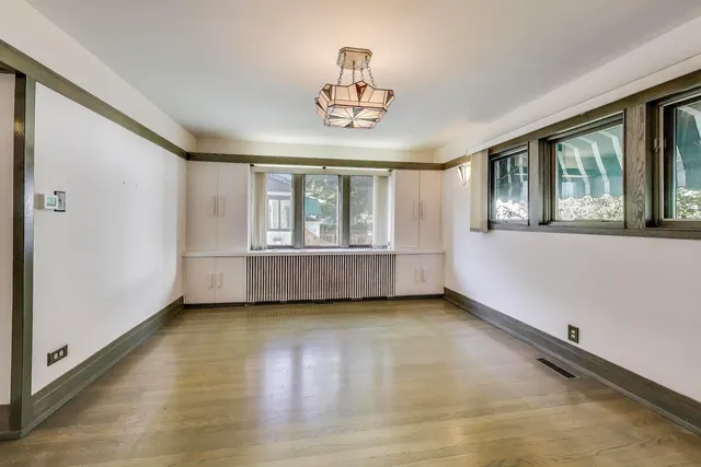 $799,500 | 734 Bonnie Brae, River Forest, IL 60305