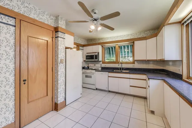 $799,500 | 734 Bonnie Brae, River Forest, IL 60305