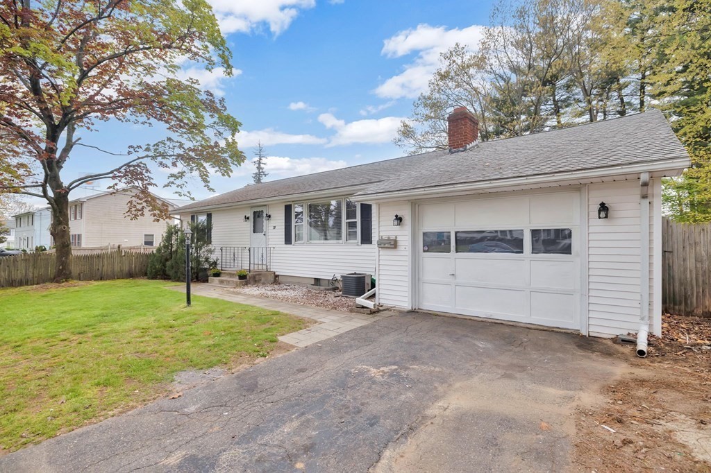20 Ivan Street Springfield, MA 01104 - Photo 3 of 41 Gallery Image 3