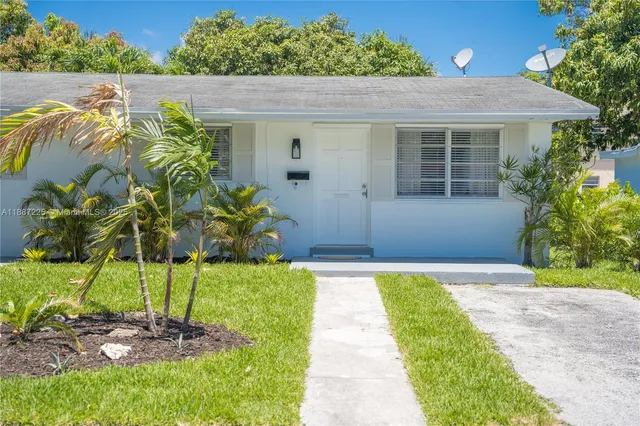 $2,000 | 1313 Northeast 118th Street, Unit 1313, Miami, FL 33161