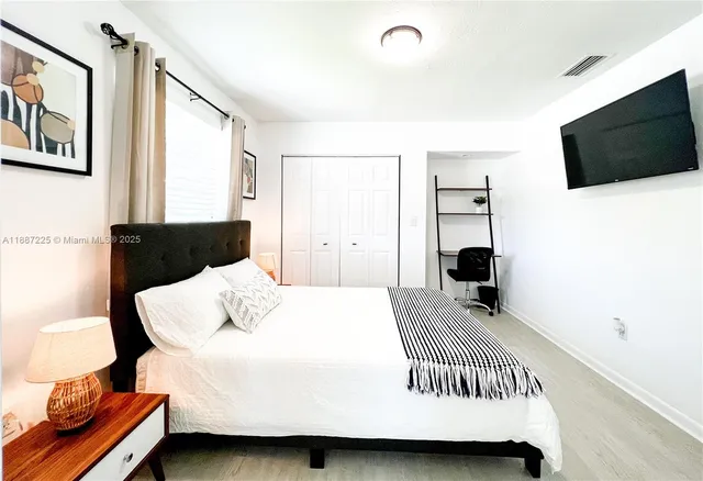 $2,000 | 1313 Northeast 118th Street, Unit 1313, Miami, FL 33161