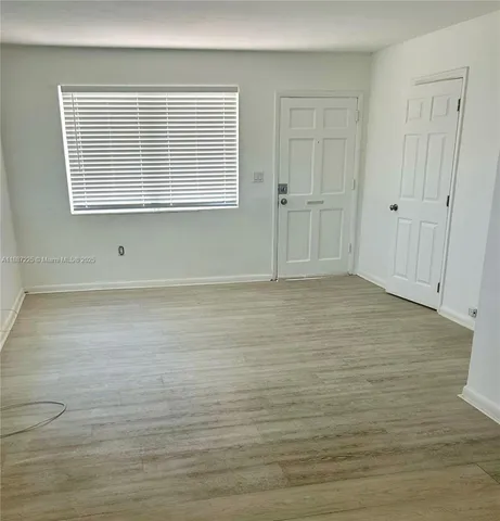 $2,000 | 1313 Northeast 118th Street, Unit 1313, Miami, FL 33161