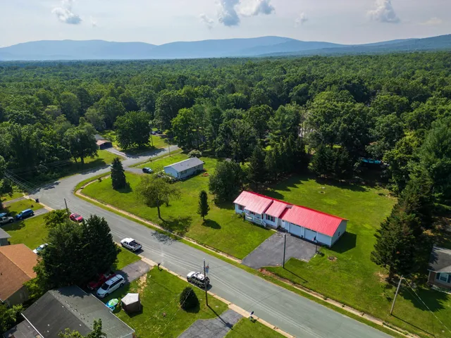 $315,000 | 57 Greenbriar Lane, Stuarts Draft, VA 24477