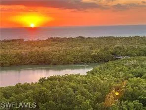 $9,900 | 5550 Heron Point Drive, Unit 1003, Naples, FL 34108