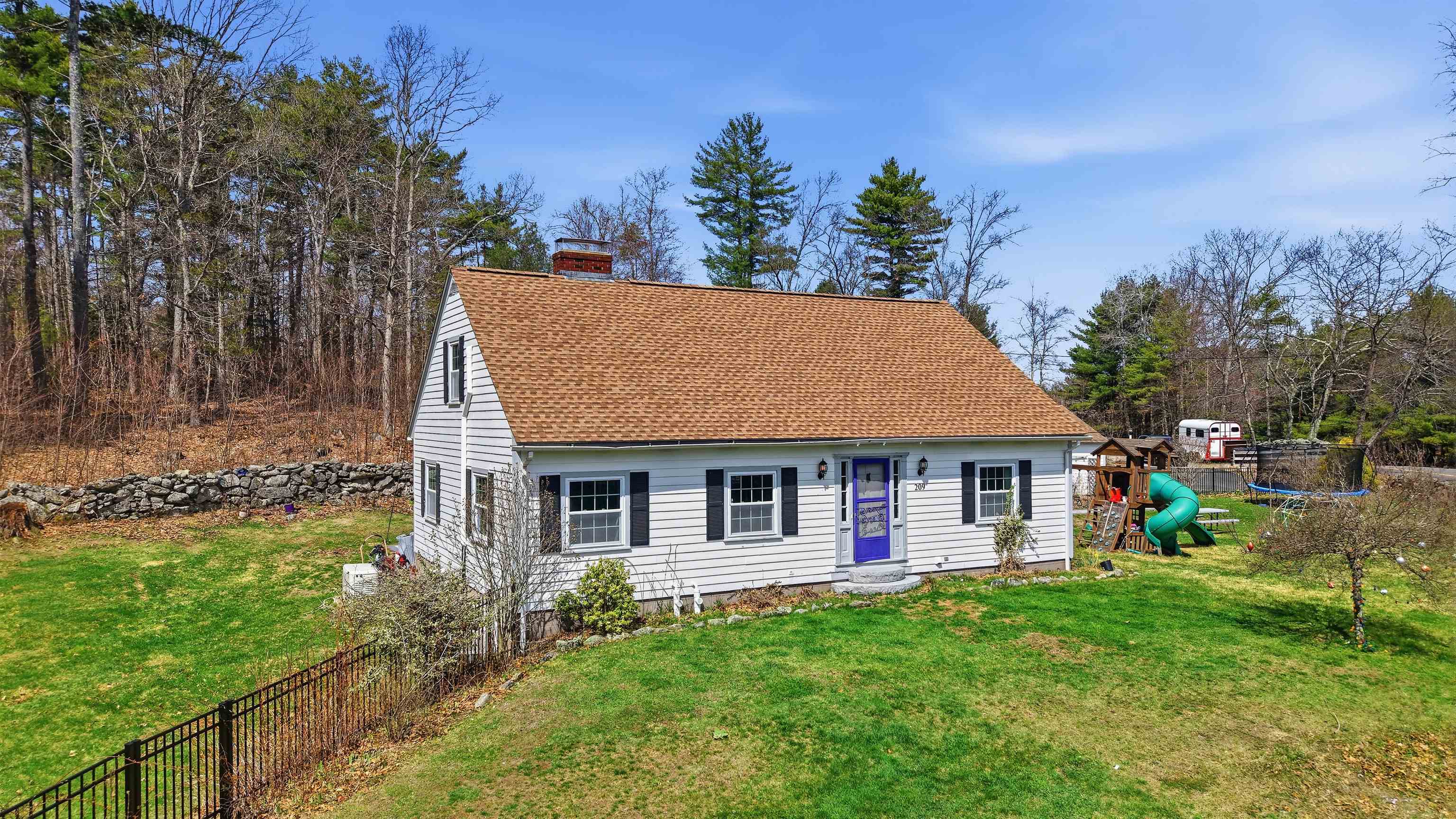 209 Hooksett Road Auburn, NH 03032 - Photo 2 of 50 Gallery Image 2