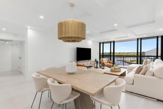 $10,000 | 4748 South Ocean Boulevard, Unit 406, Highland Beach, FL 33487